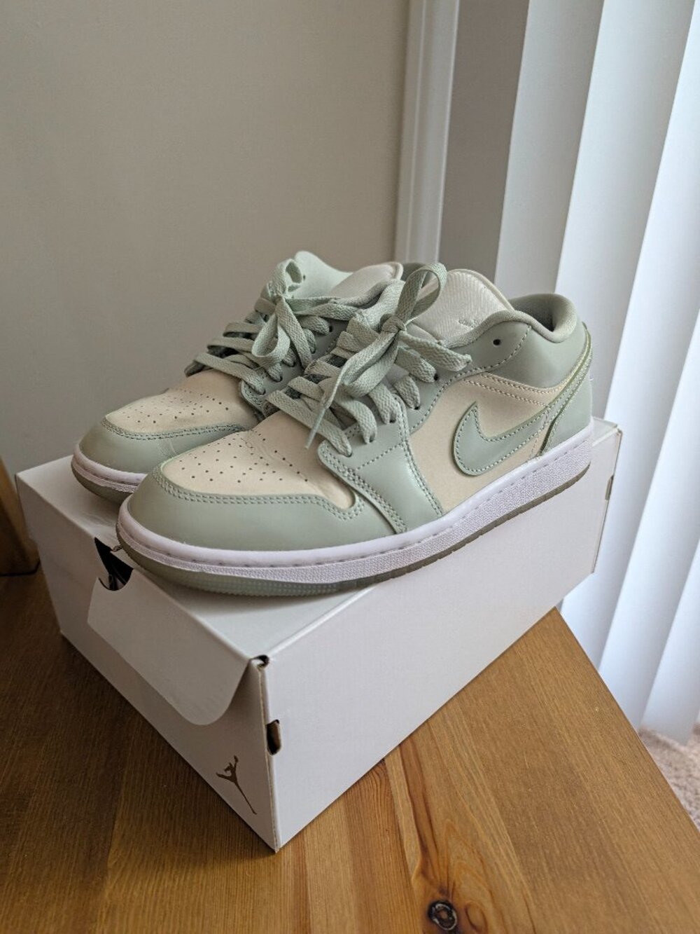 Jordan 1 Low Seafoam Sail